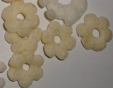 Crispy Corn Puff Snack Machine Podwójna śruba Wytłaczarka ryżu sojowego Materiały ze stali nierdzewnej