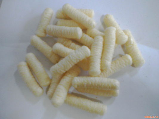 Crispy Corn Puff Snack Machine Podwójna śruba Wytłaczarka ryżu sojowego Materiały ze stali nierdzewnej