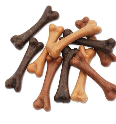 Pies o niskim zużyciu energii traktuje maszynę do przysmaków dla zwierząt, wysoka wydajność