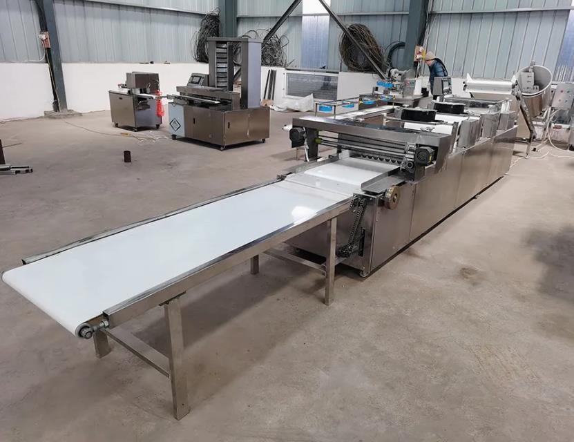 Maszyna do produkcji ptysi ryżowych Maszyna do przygotowywania płatków zbożowych 200-400kg / godz